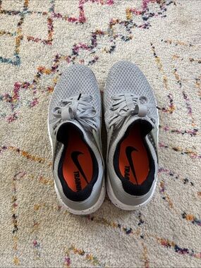 Nike Men's Light Gray and Orange Cross-Training Sneakers